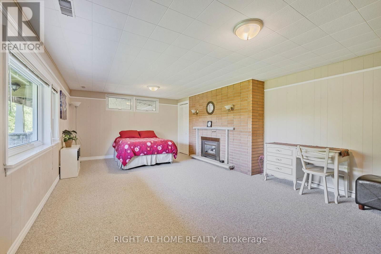 42 VALLEYVIEW ROAD Image 24
