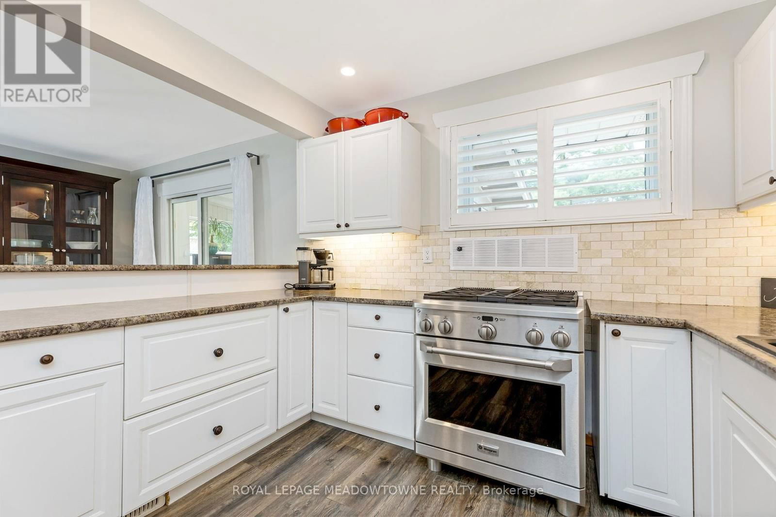 13 GOWER COURT Image 12