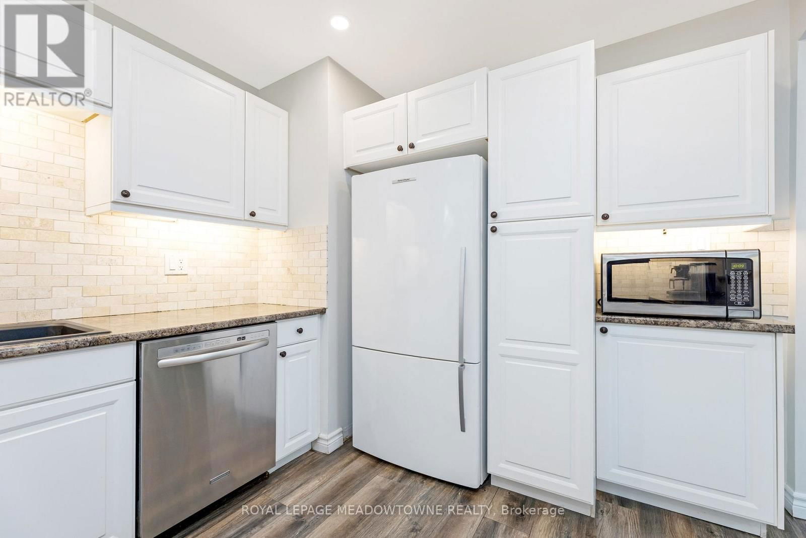 13 GOWER COURT Image 13
