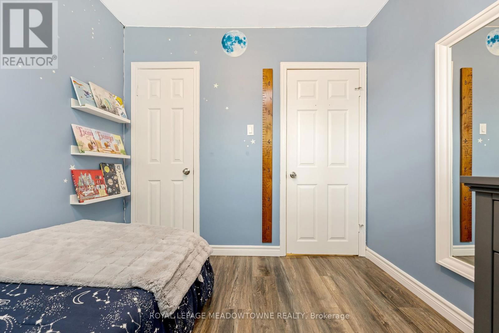 13 GOWER COURT Image 17