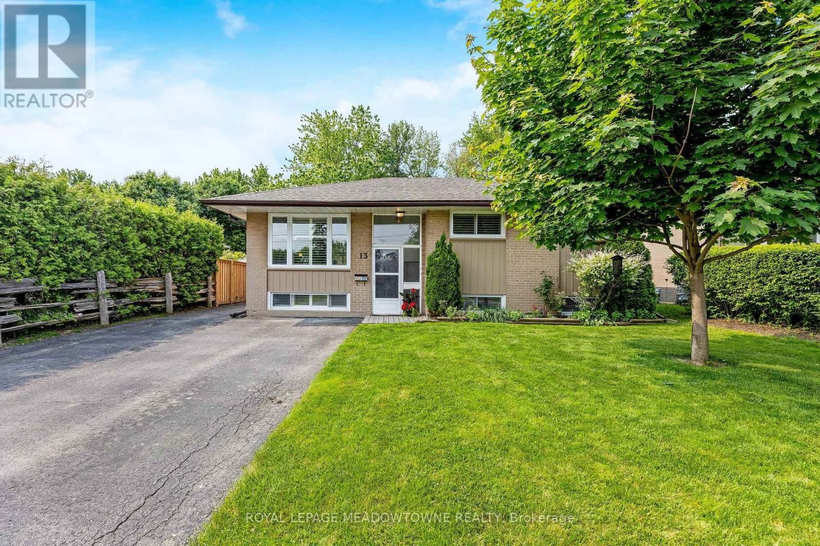 13 GOWER COURT Image 2