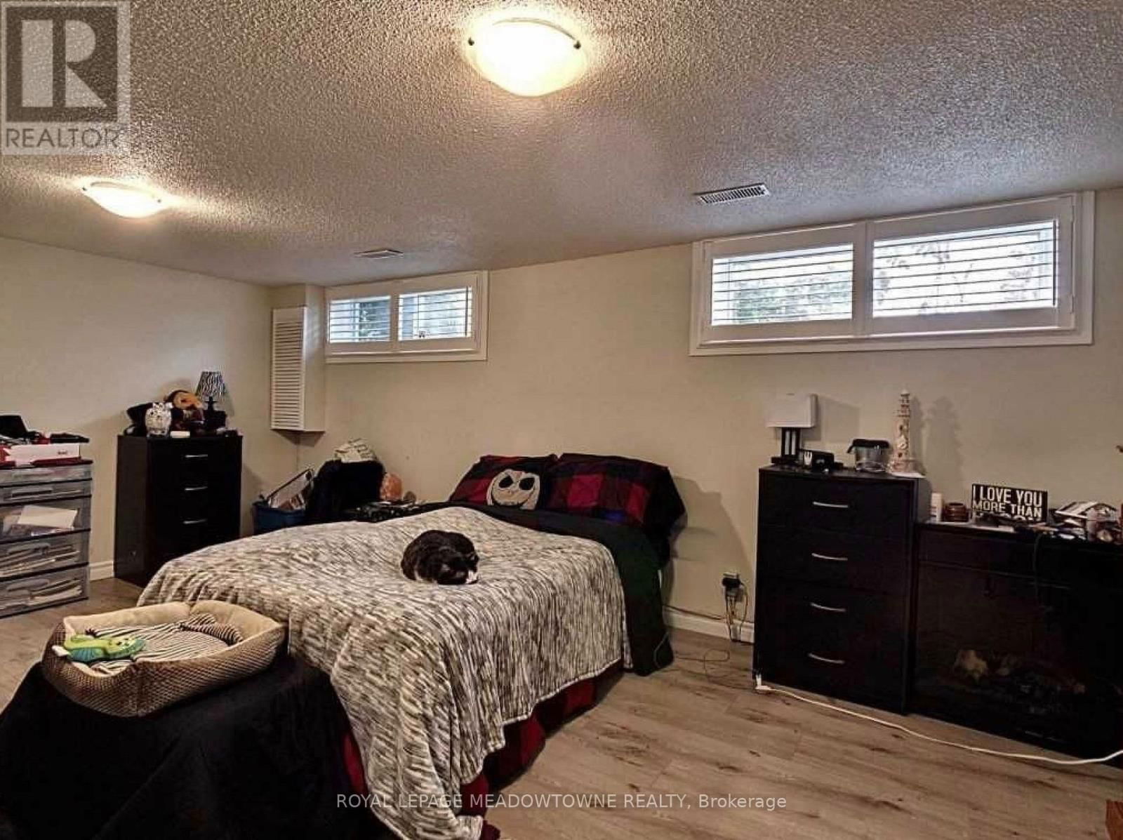 13 GOWER COURT Image 22