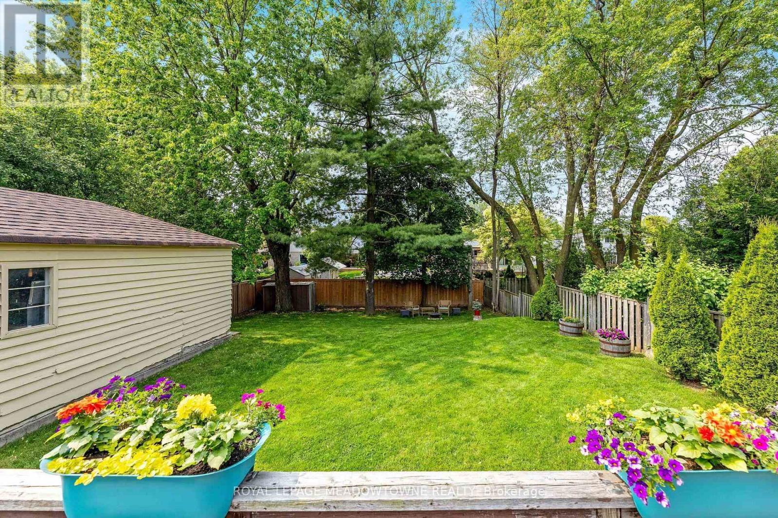 13 GOWER COURT Image 28