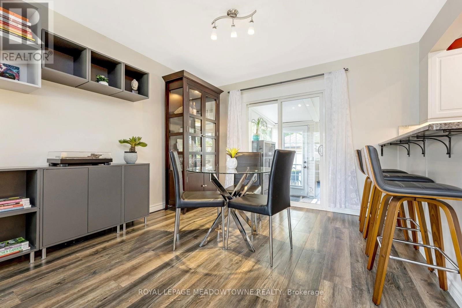 13 GOWER COURT Image 9