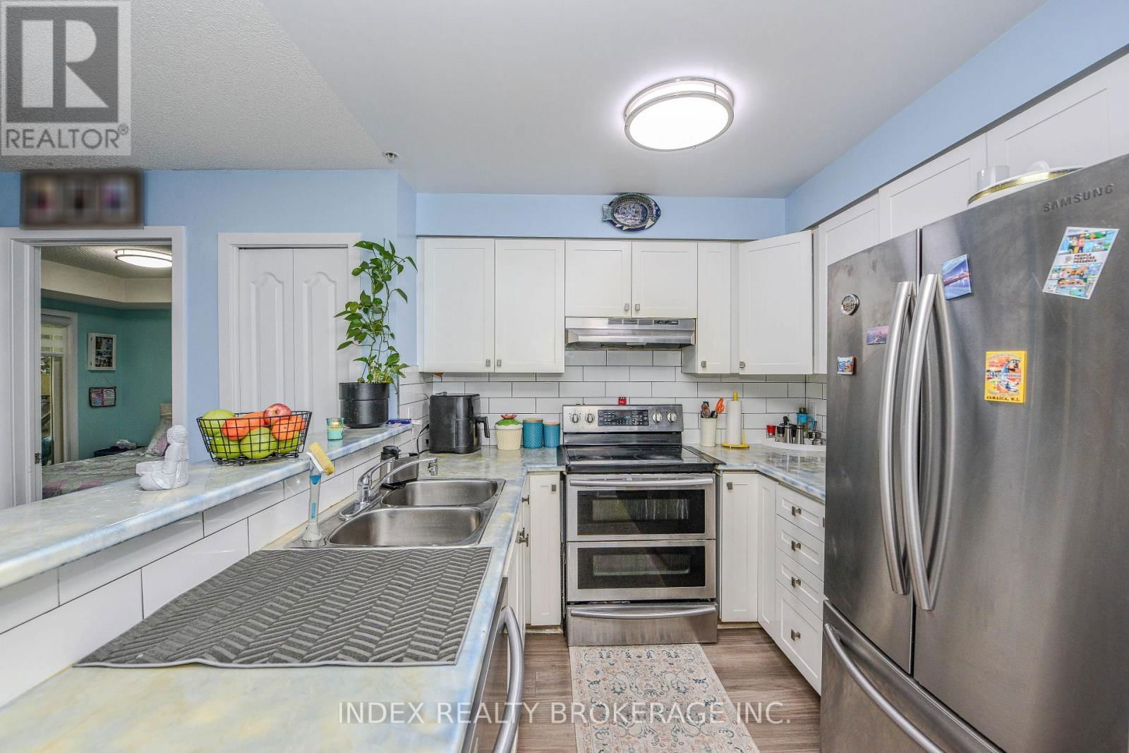 1218 - 8 DAYSPRING CIRCLE Image 15