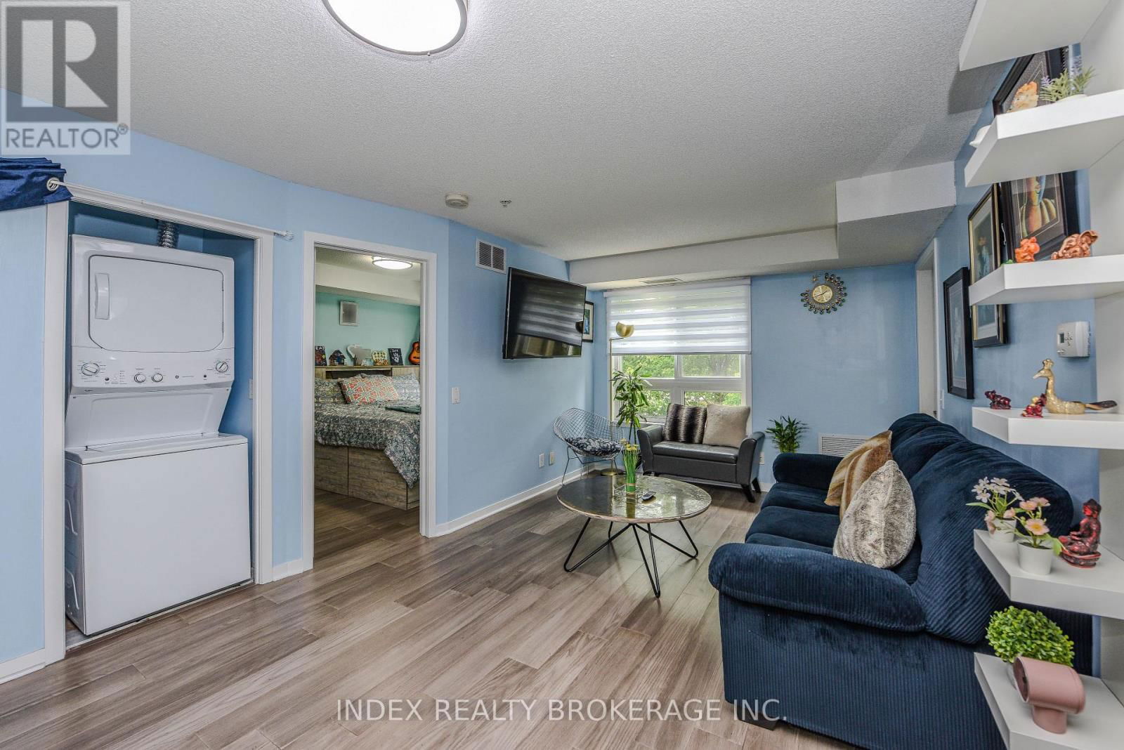 1218 - 8 DAYSPRING CIRCLE Image 16
