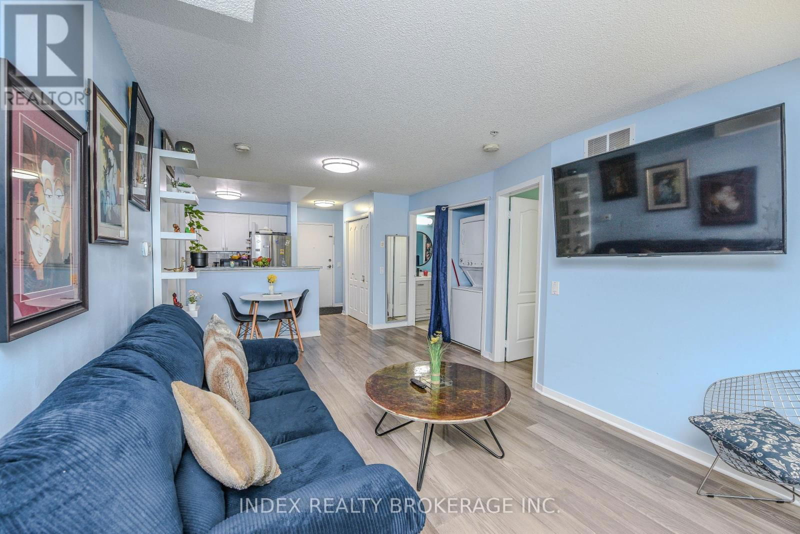 1218 - 8 DAYSPRING CIRCLE Image 20