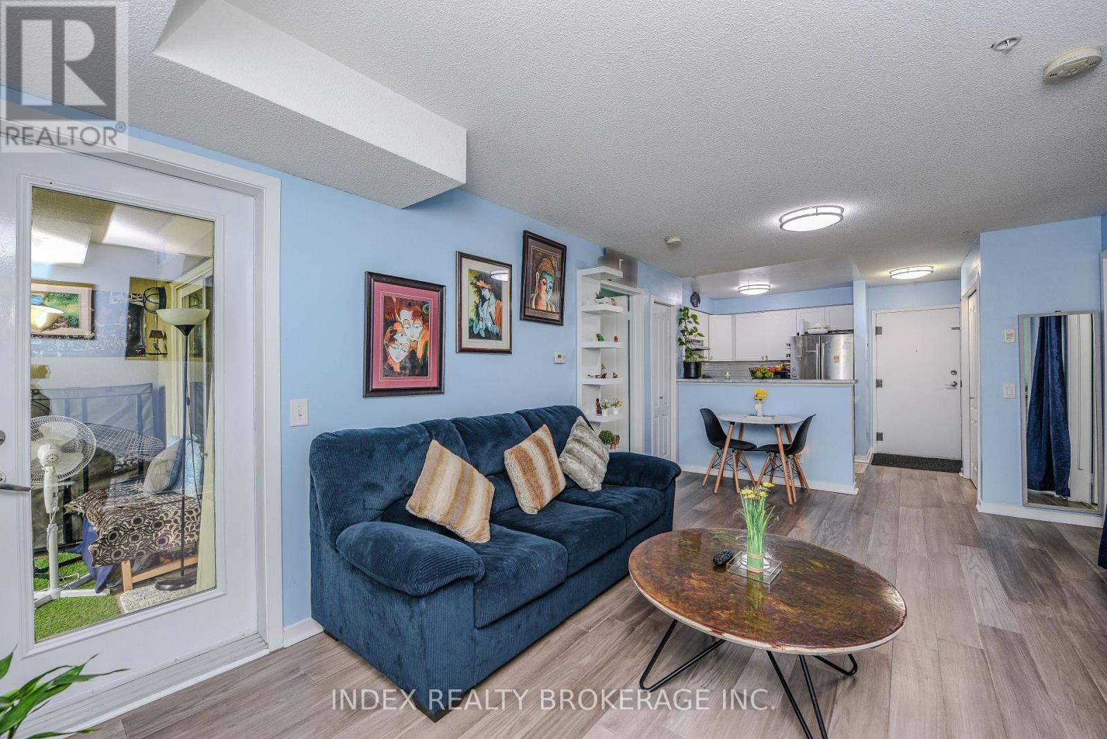 1218 - 8 DAYSPRING CIRCLE Image 21