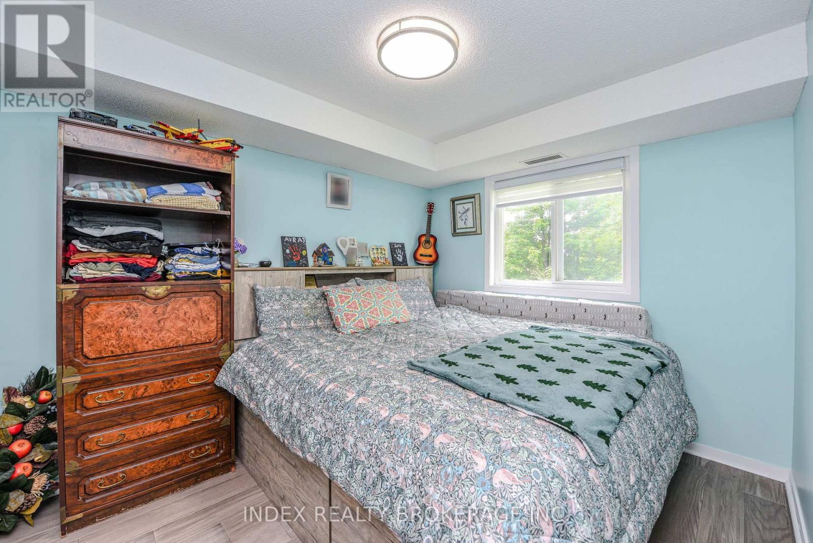1218 - 8 DAYSPRING CIRCLE Image 22