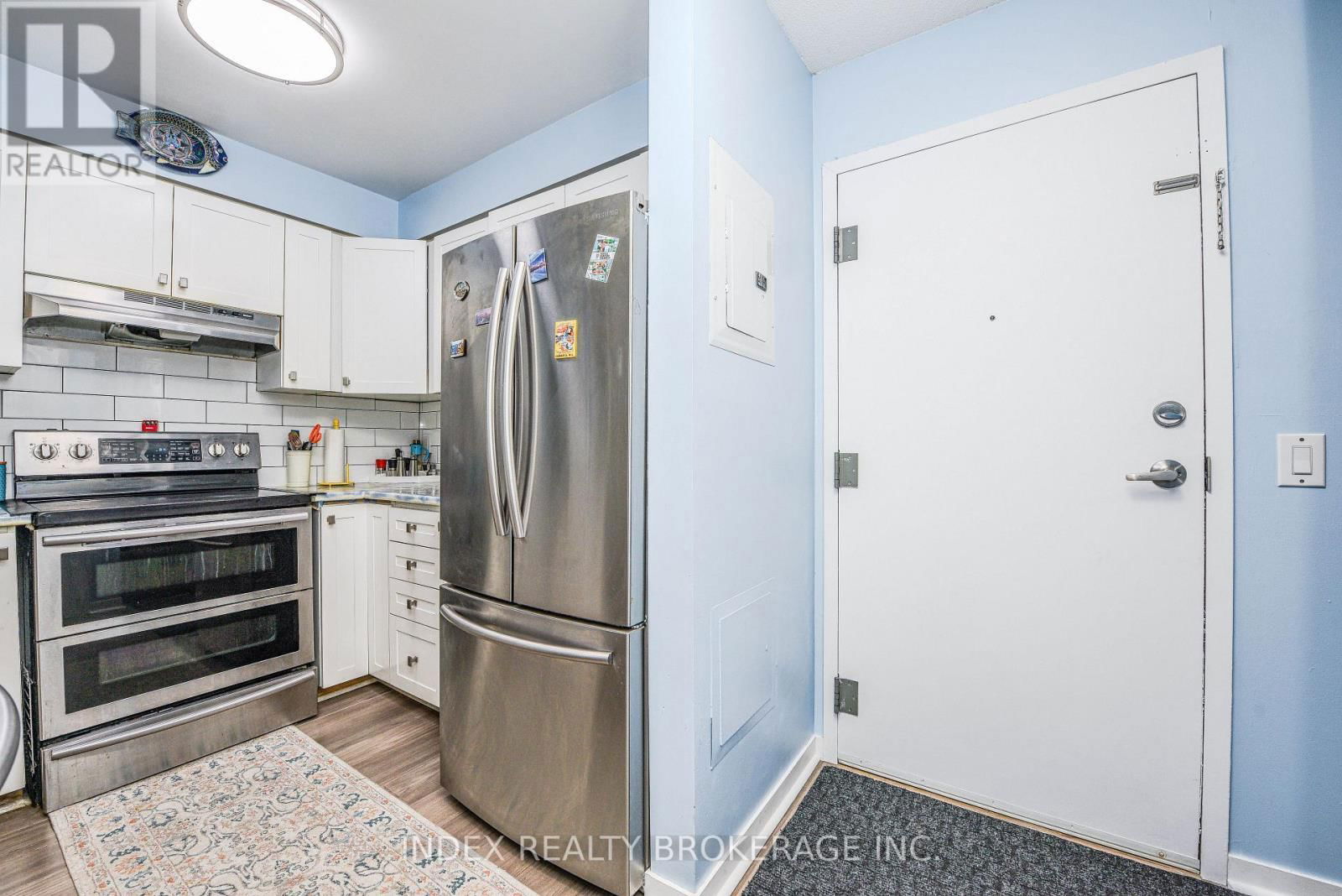 1218 - 8 DAYSPRING CIRCLE Image 9