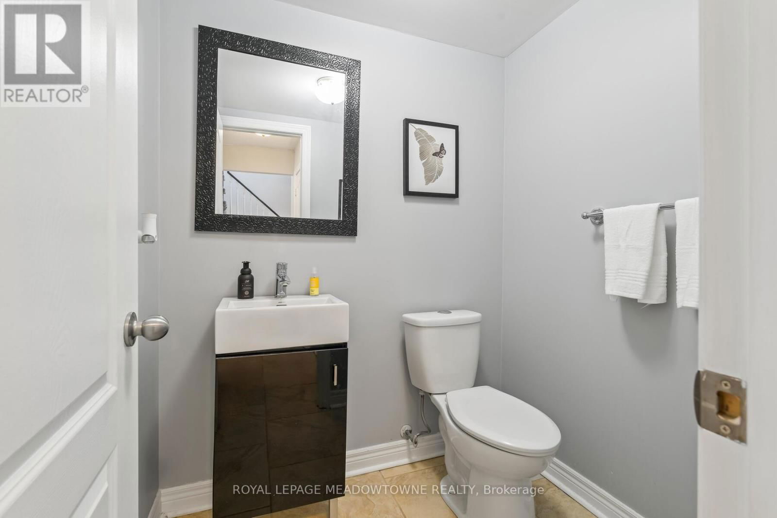 1 MCCLURE COURT Image 8