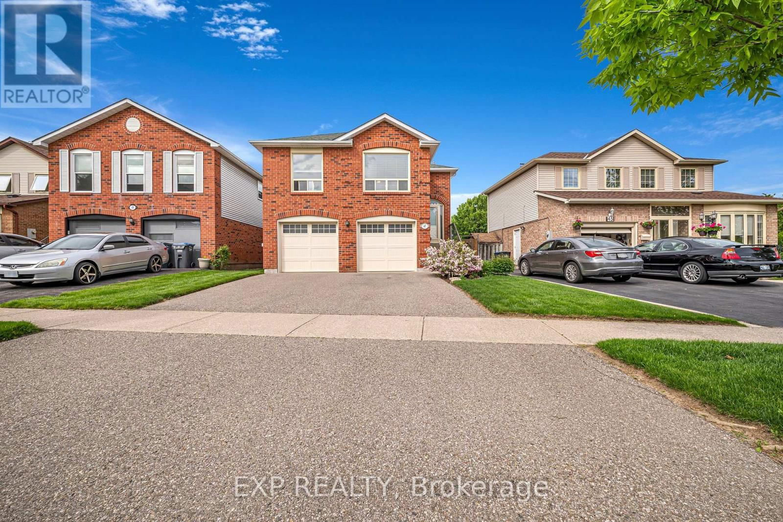 47 FLORIBUNDA CRESCENT Image 1