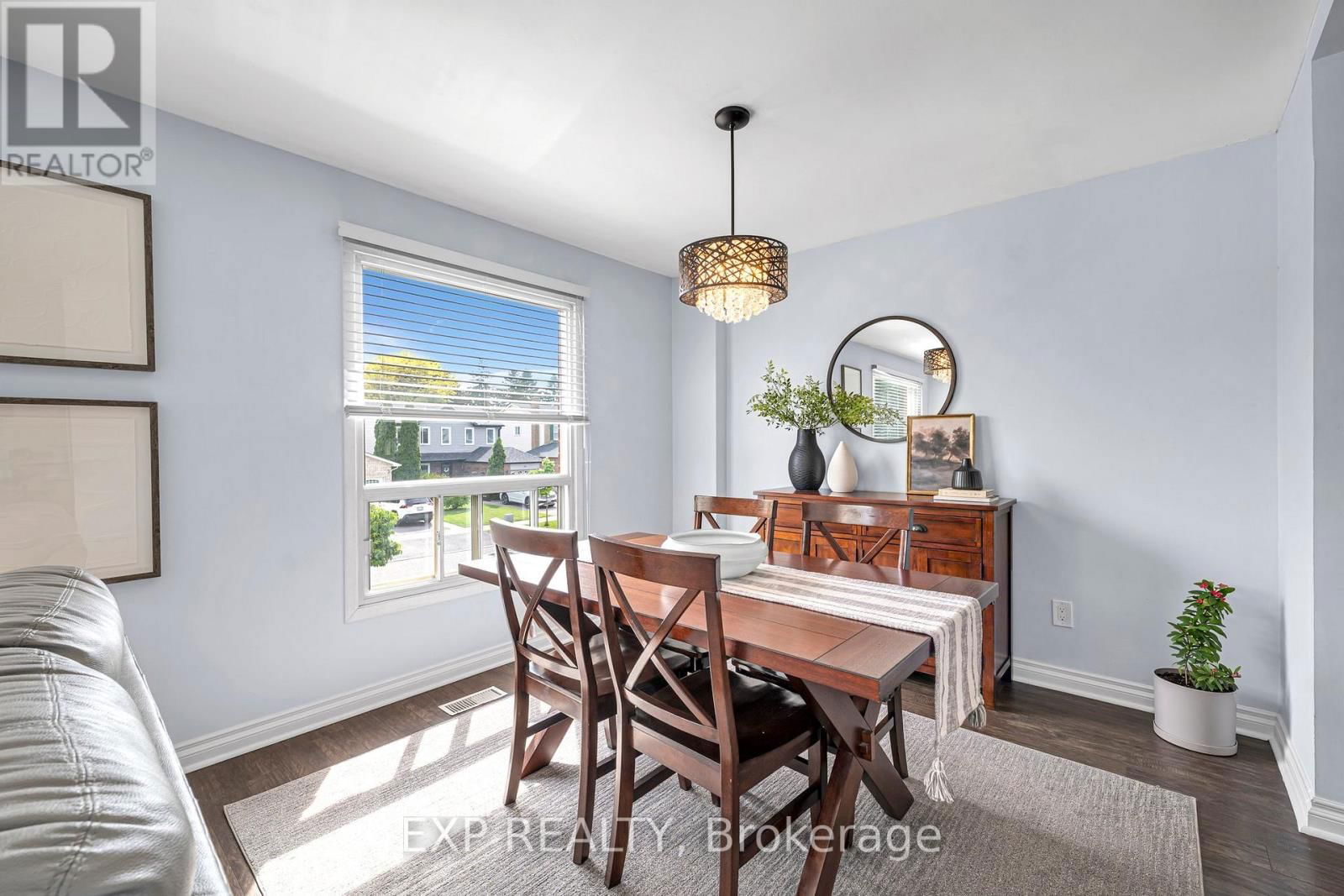 47 FLORIBUNDA CRESCENT Image 12