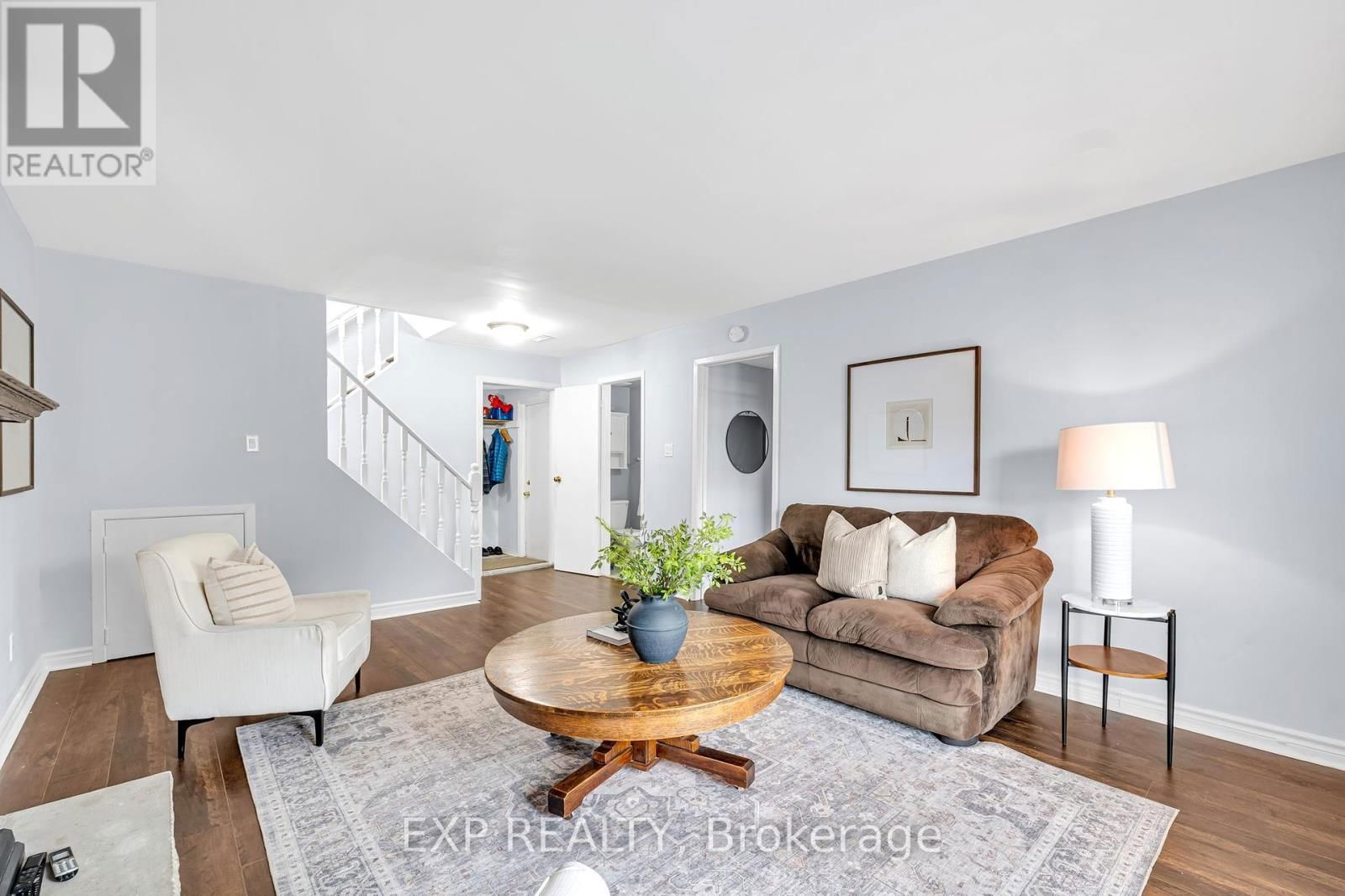 47 FLORIBUNDA CRESCENT Image 33
