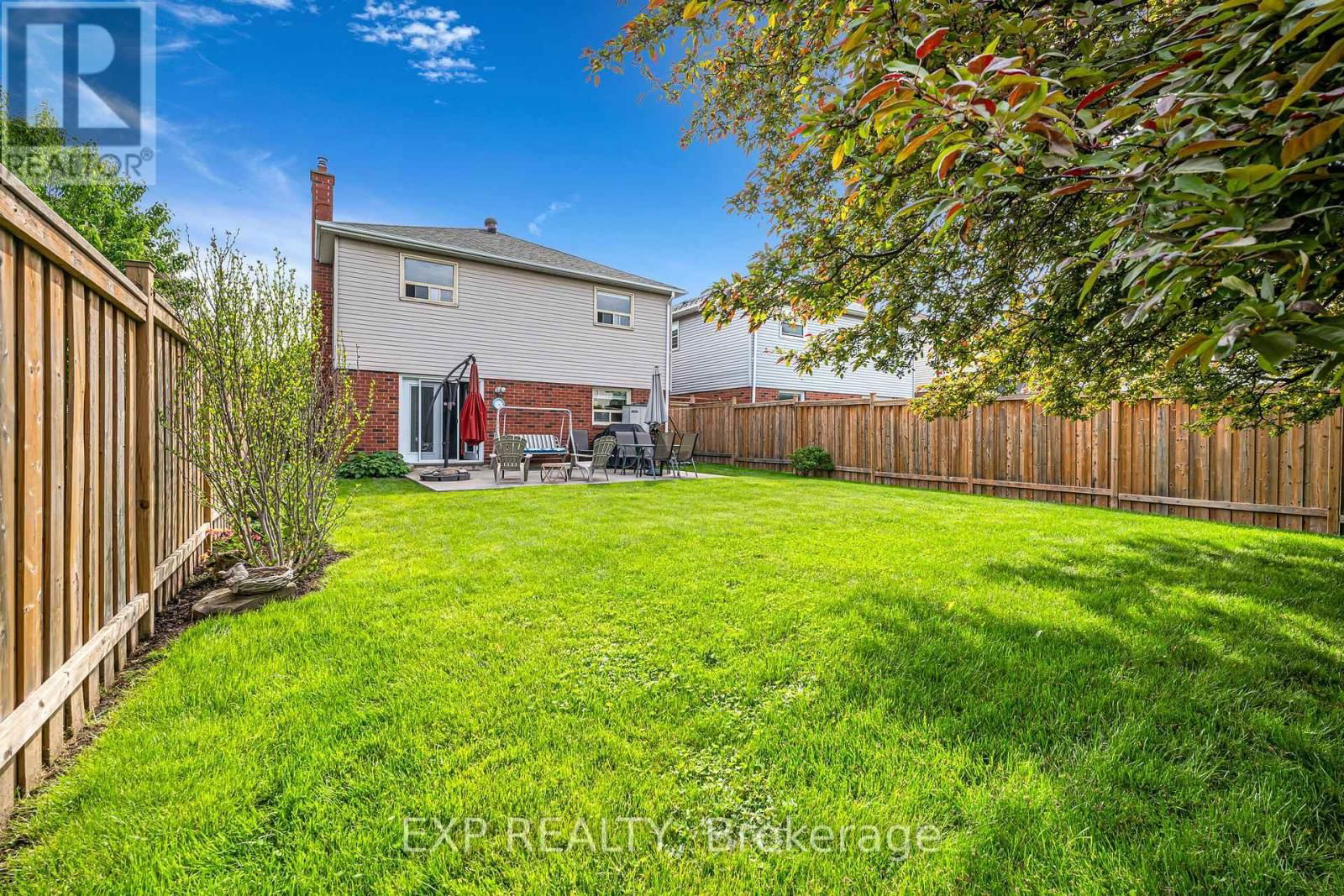 47 FLORIBUNDA CRESCENT Image 42