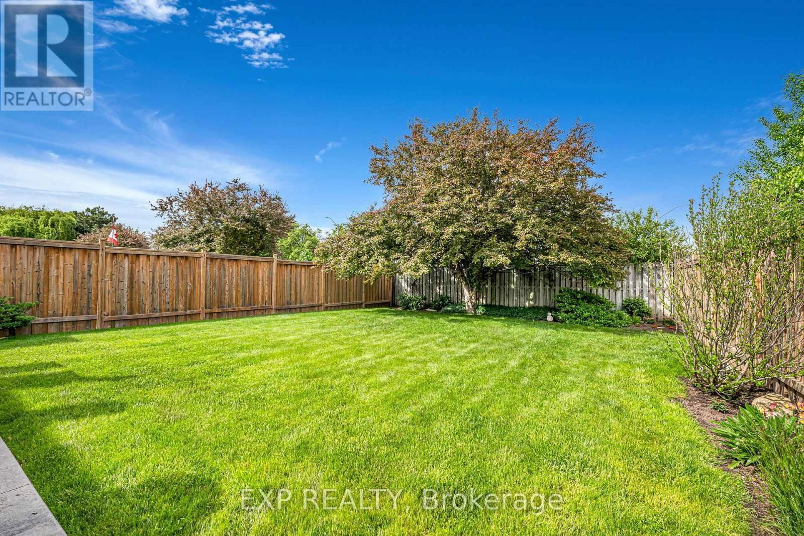 47 FLORIBUNDA CRESCENT Image 43