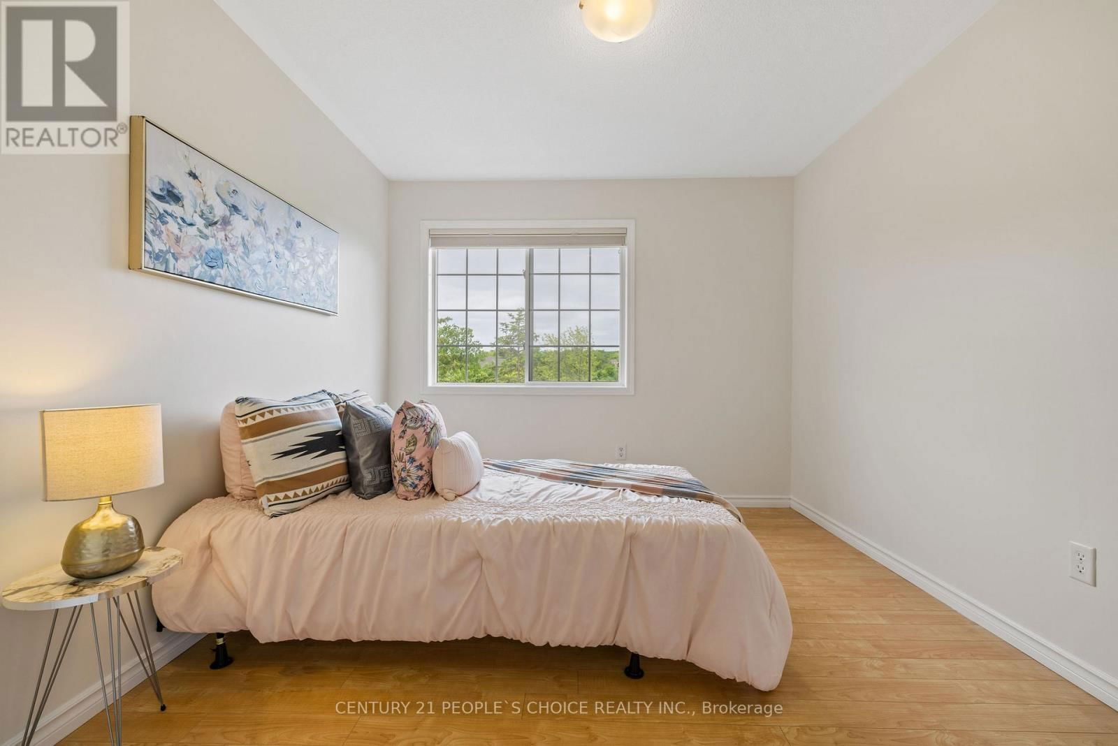 2490 VALLEYRIDGE DRIVE Image 22