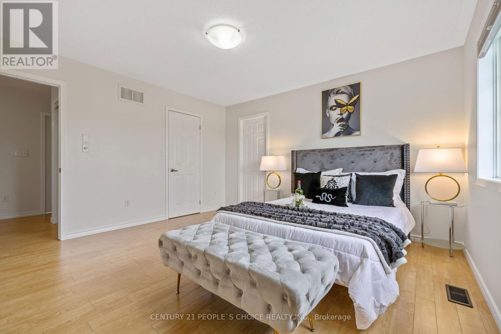 2490 VALLEYRIDGE DRIVE Image 31