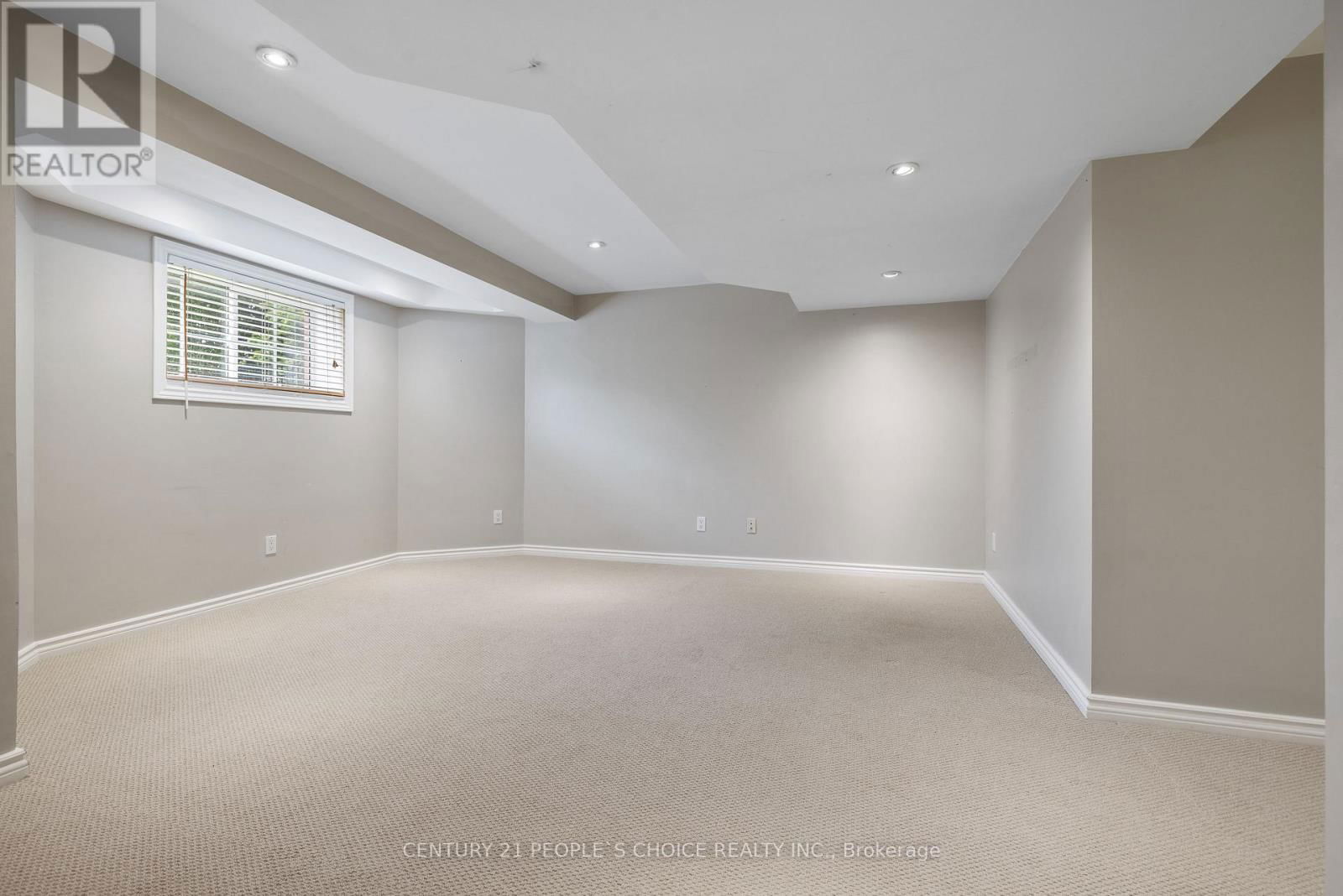 2490 VALLEYRIDGE DRIVE Image 39