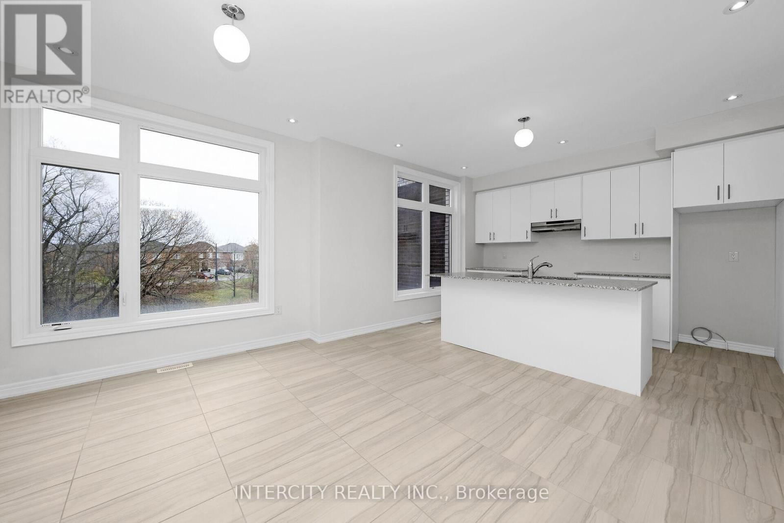 42 QUEENPOST DRIVE Image 10