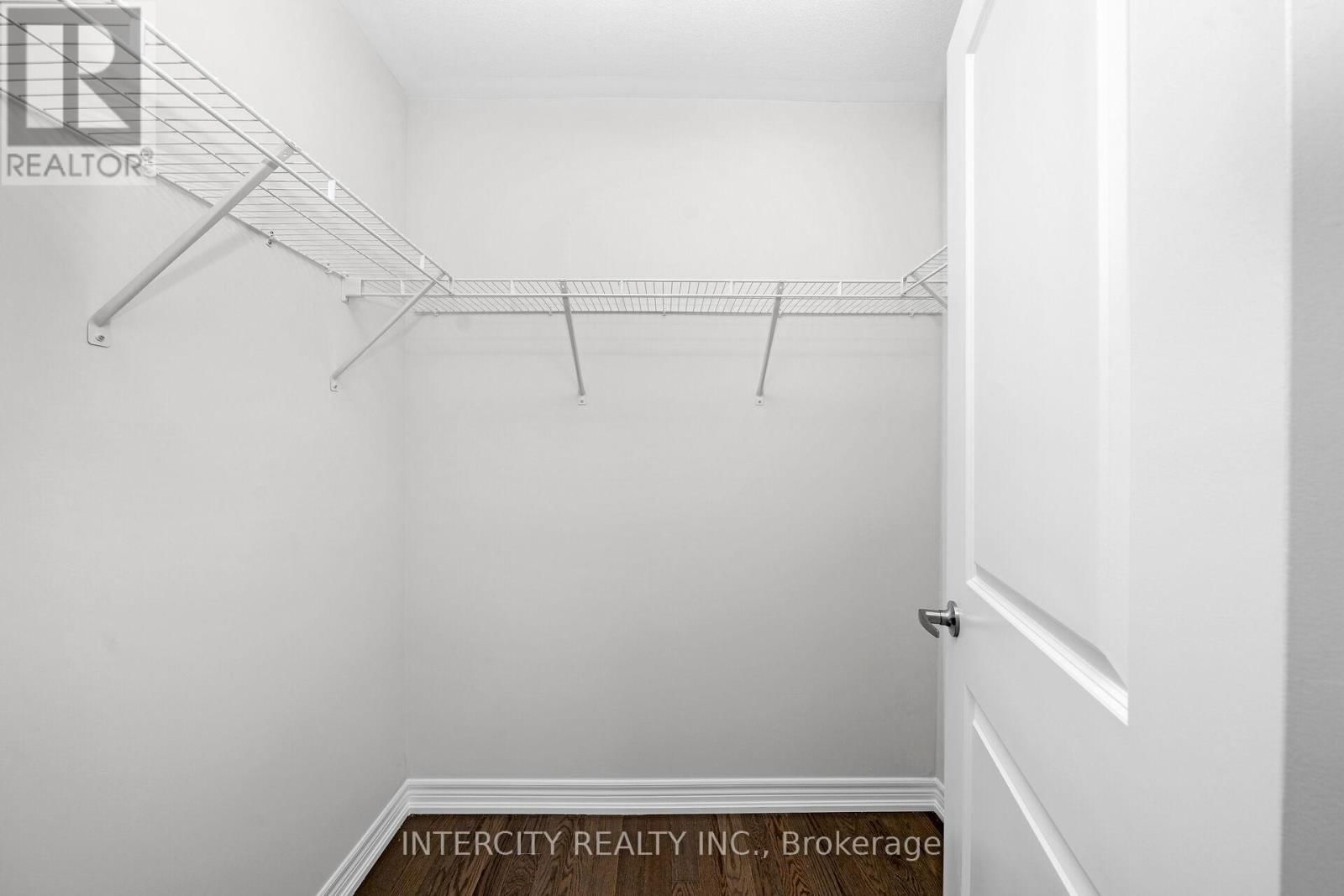 42 QUEENPOST DRIVE Image 25