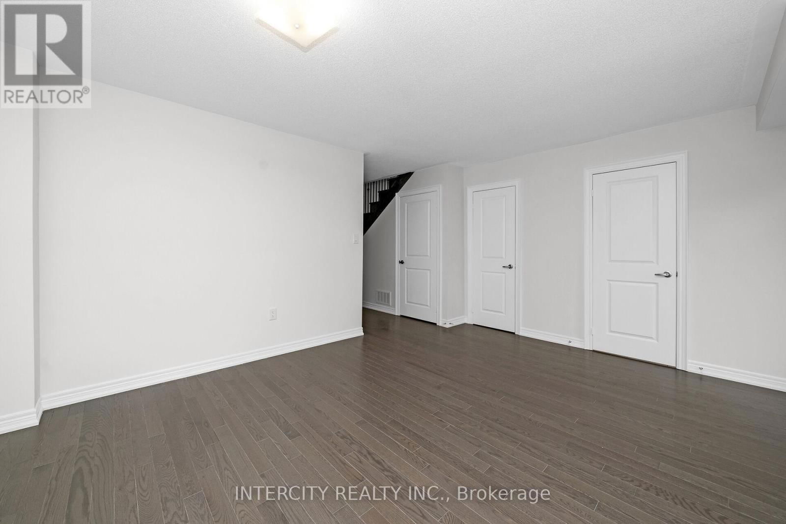 42 QUEENPOST DRIVE Image 7