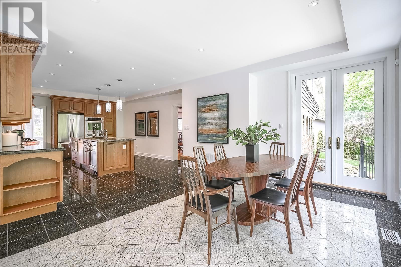 785 GLENLEVEN CRESCENT Image 14