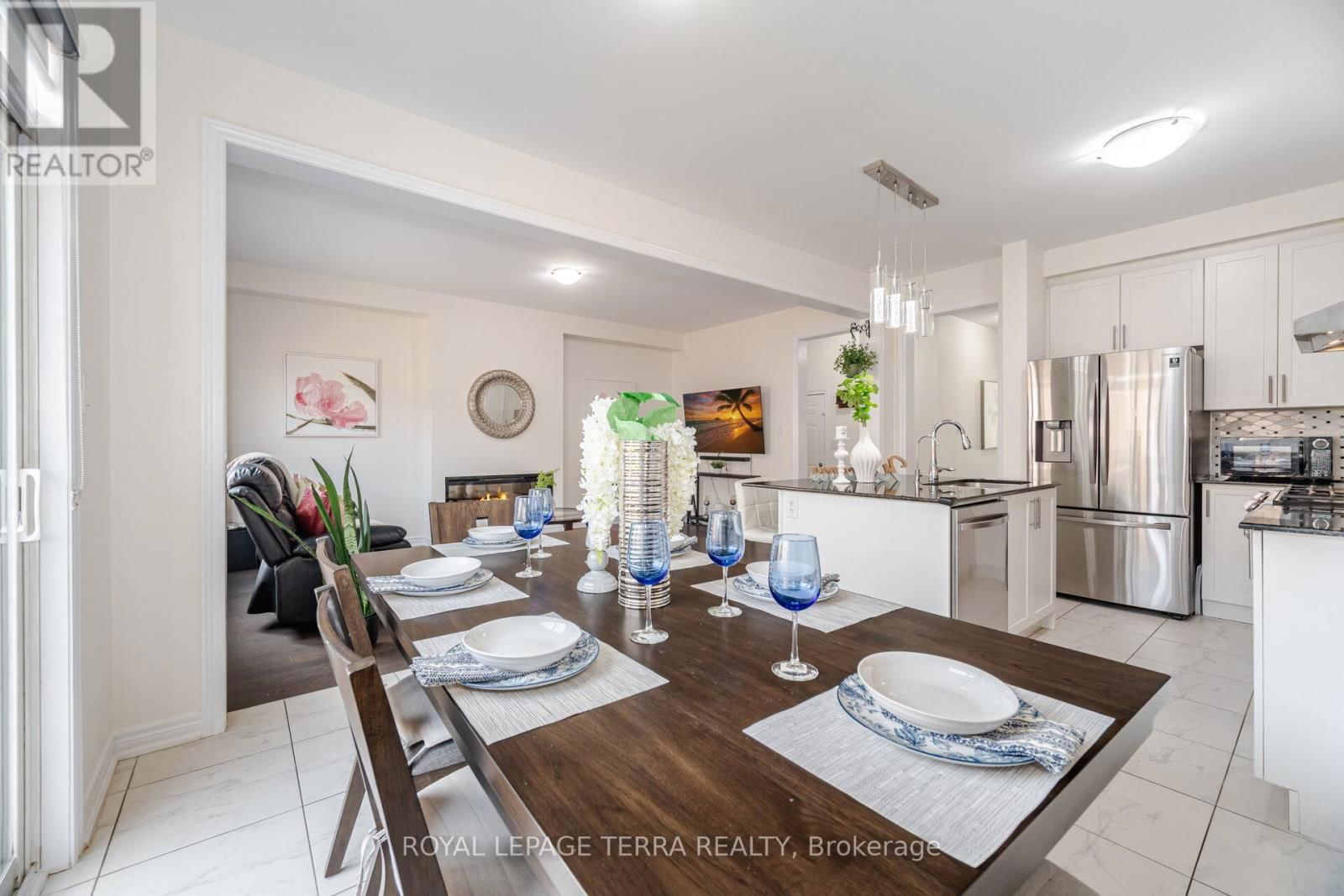 47 COBRIZA CRESCENT Image 17
