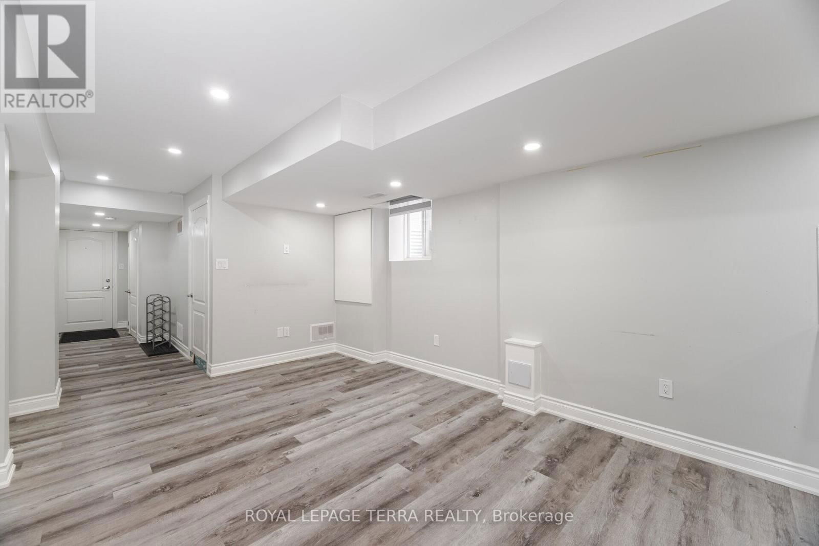 47 COBRIZA CRESCENT Image 40