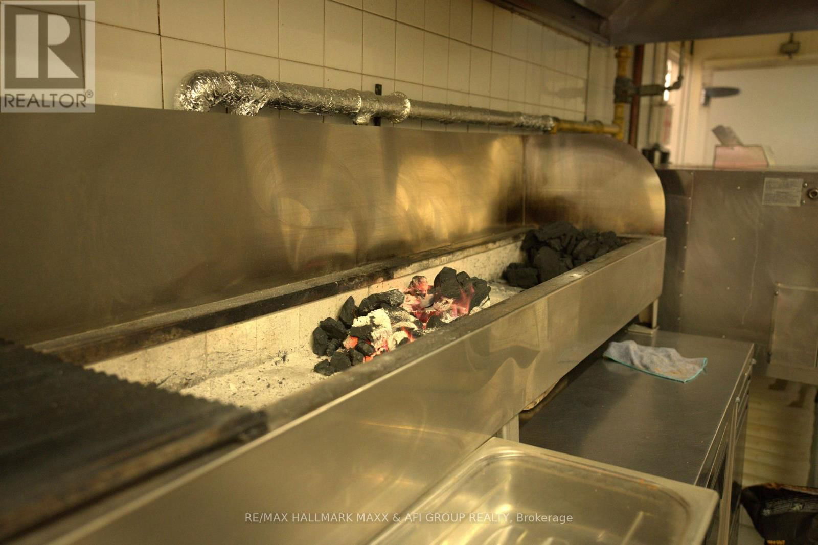 1021 WILSON AVENUE Image 20