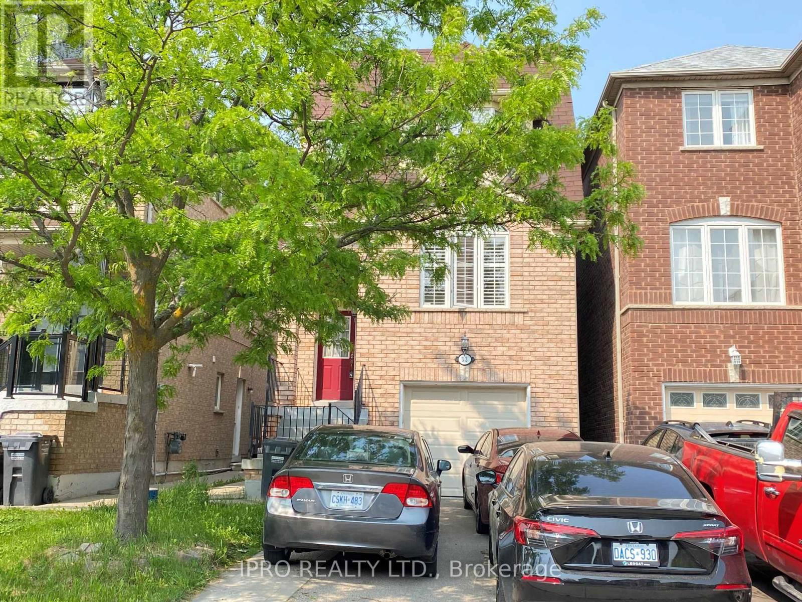 33 CARANCI CRESCENT Image 1