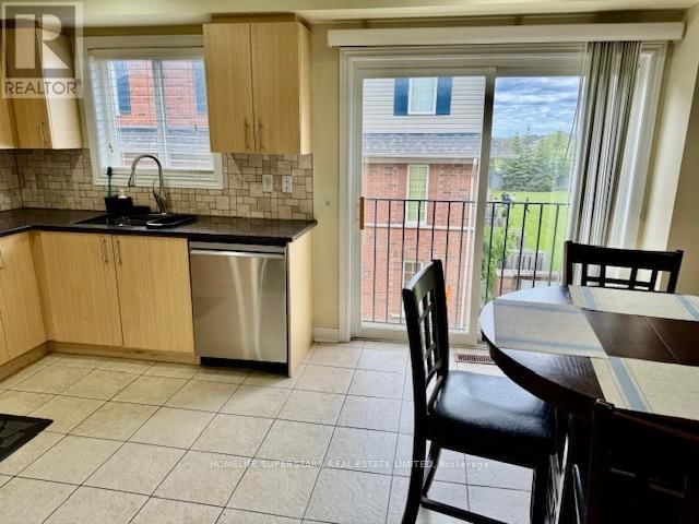 77 - 4950 ALBINA WAY Image 6