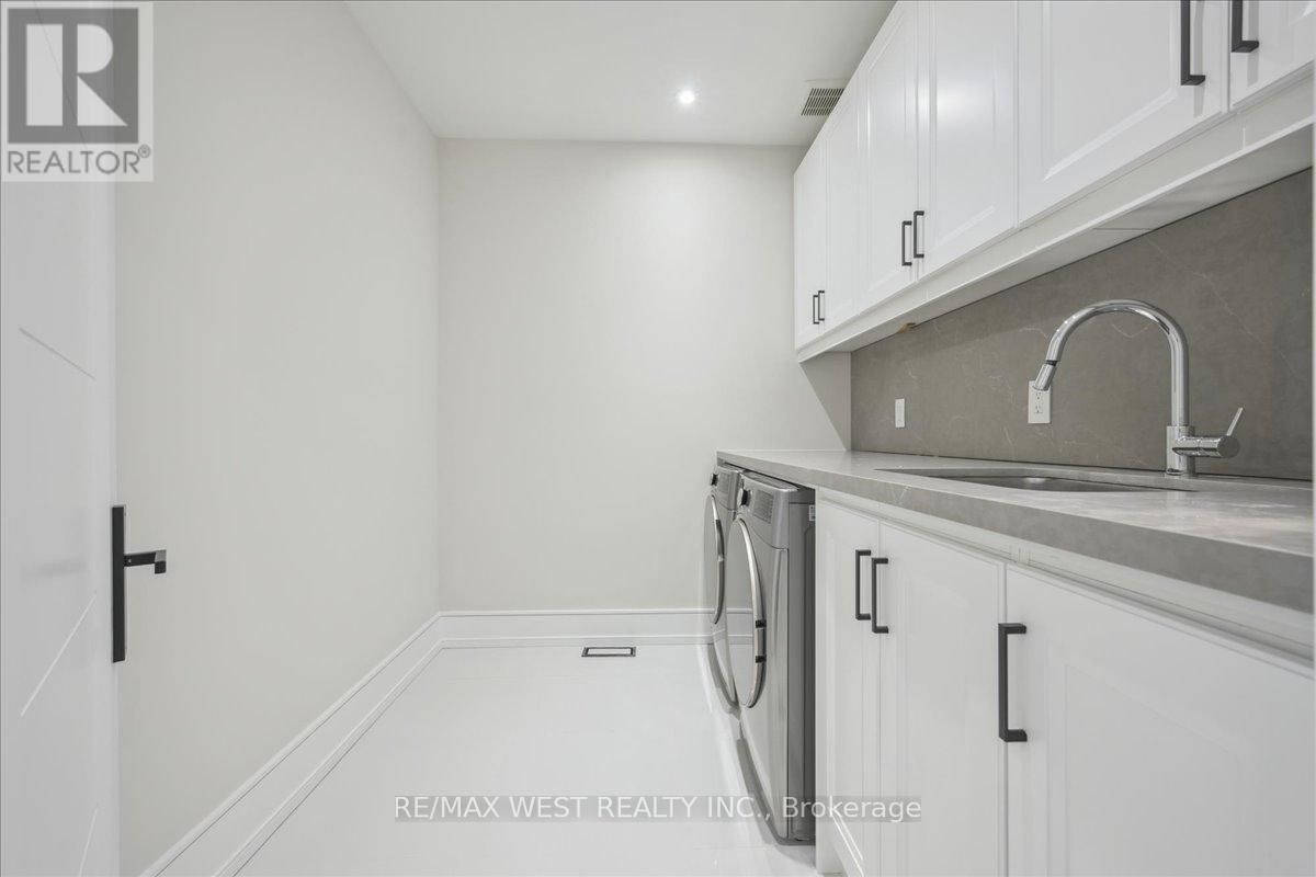 12B FOCH AVENUE Image 10