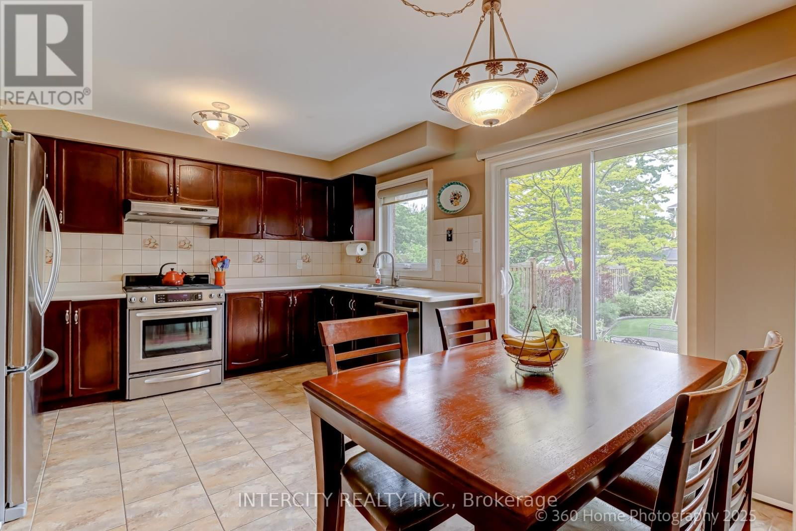 539 LANGPORT COURT Image 11