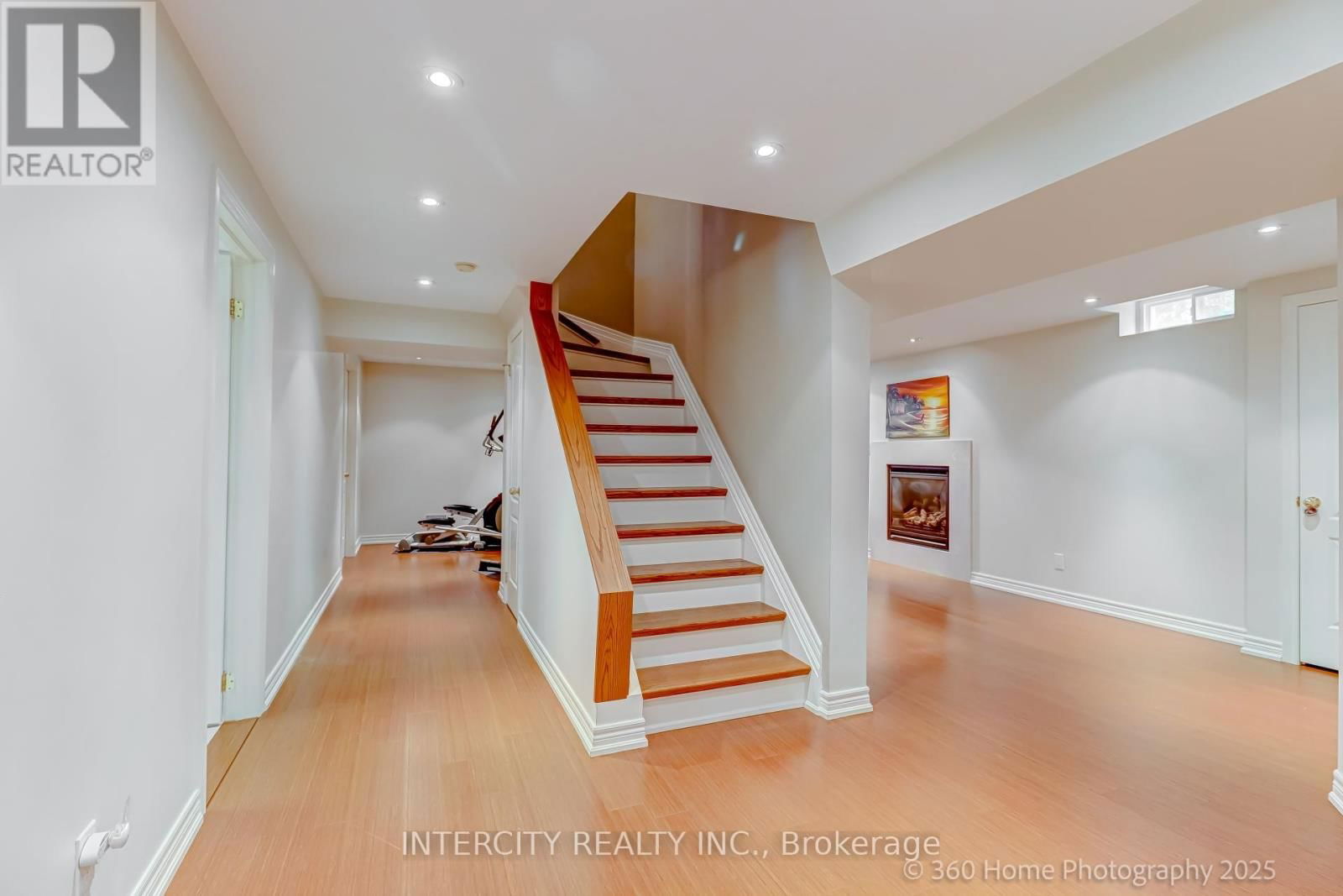 539 LANGPORT COURT Image 27