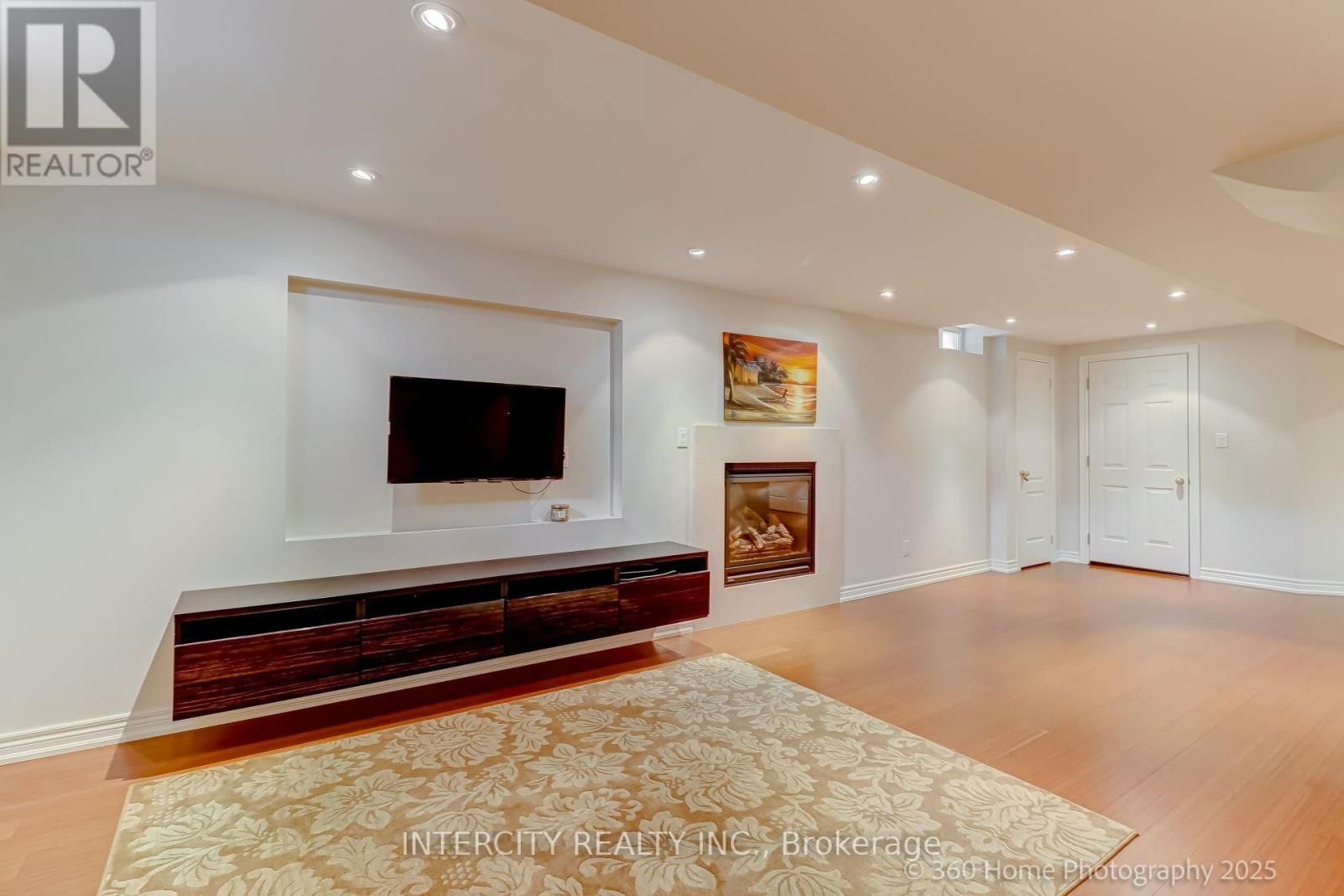 539 LANGPORT COURT Image 29