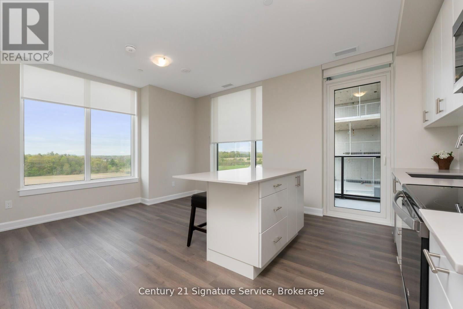614 - 3220 WILLIAM COLTSON AVENUE Image 11