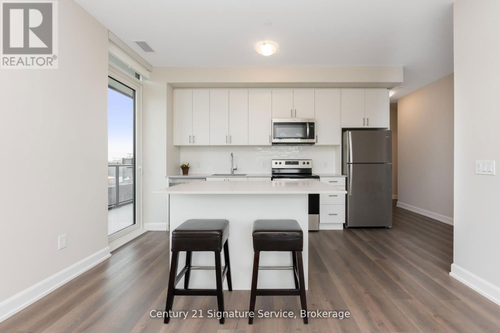 614 - 3220 WILLIAM COLTSON AVENUE Image 13