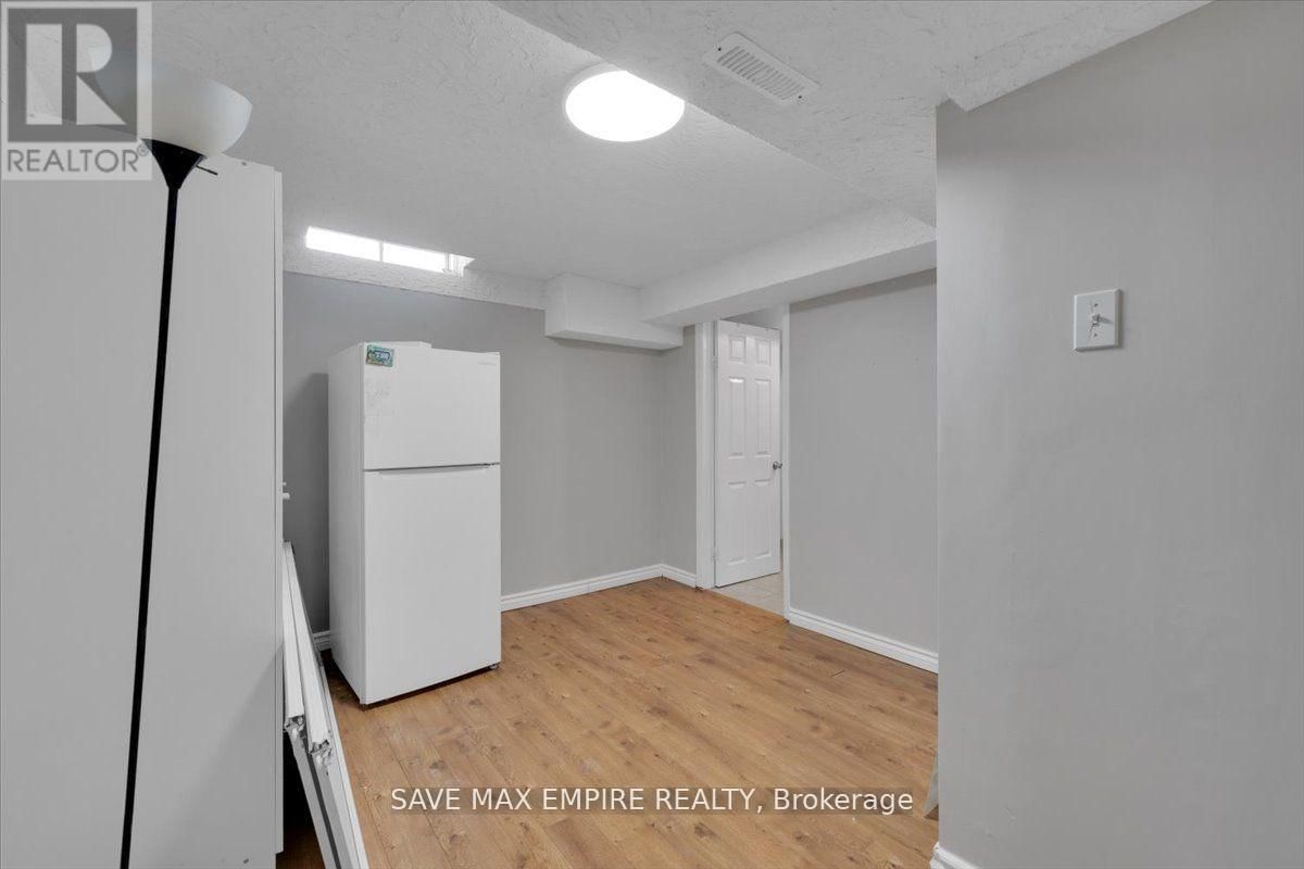 18 HASTING SQUARE Image 29