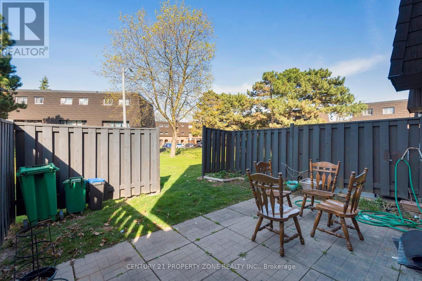 55 DARRAS COURT Image 24