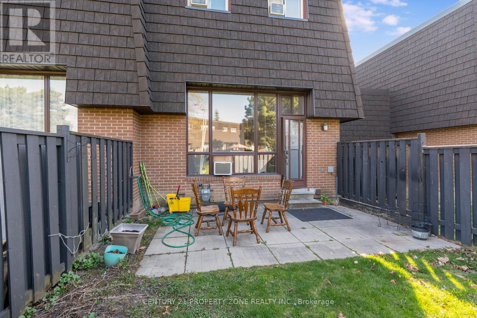 55 DARRAS COURT Image 25