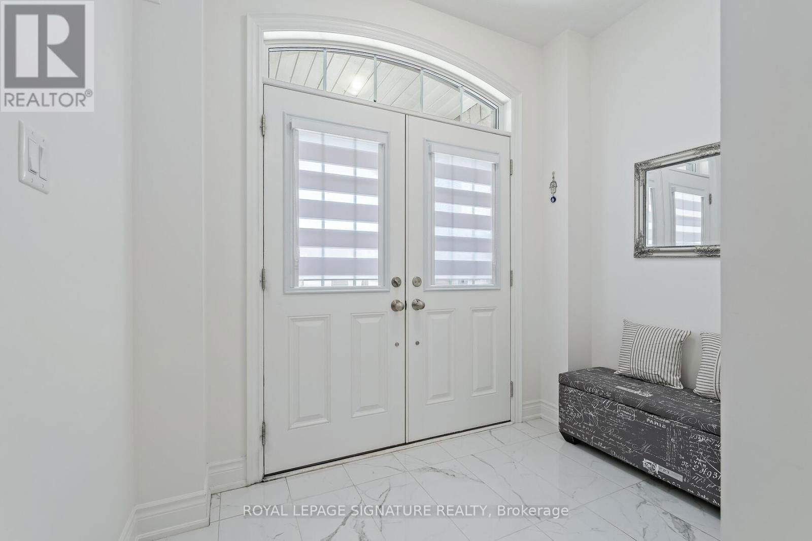 21 VINEYARD DRIVE Image 2