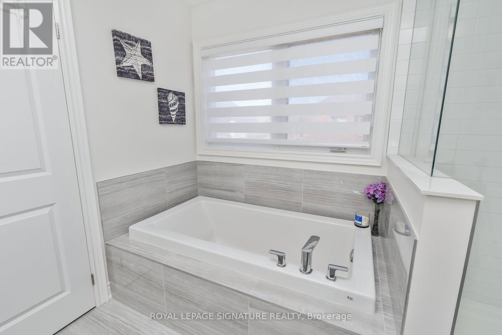 21 VINEYARD DRIVE Image 26