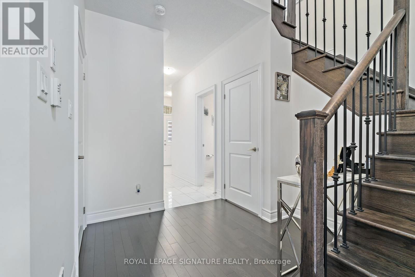 21 VINEYARD DRIVE Image 3