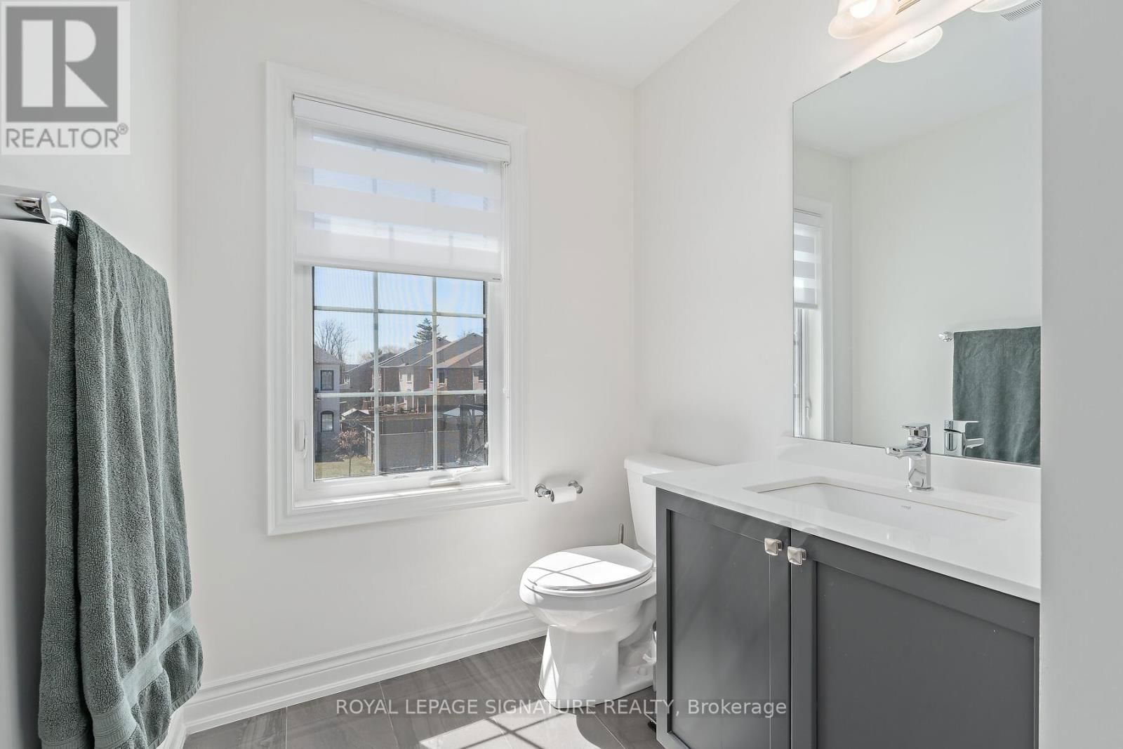 21 VINEYARD DRIVE Image 32