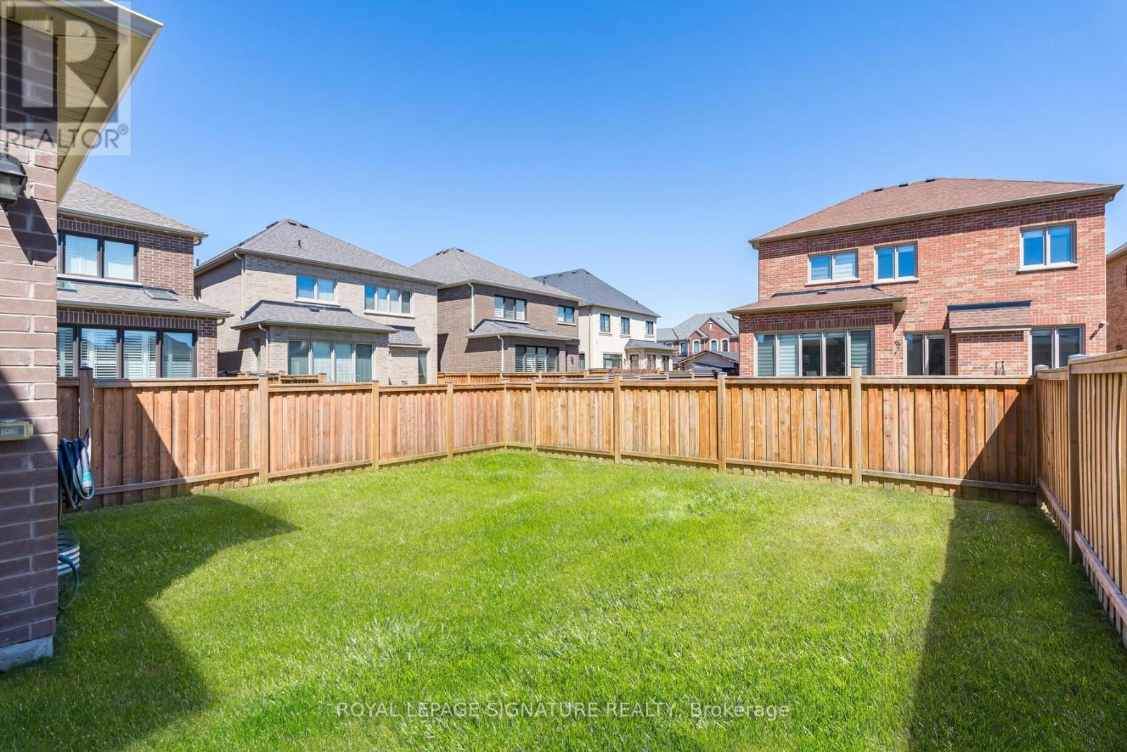 21 VINEYARD DRIVE Image 34