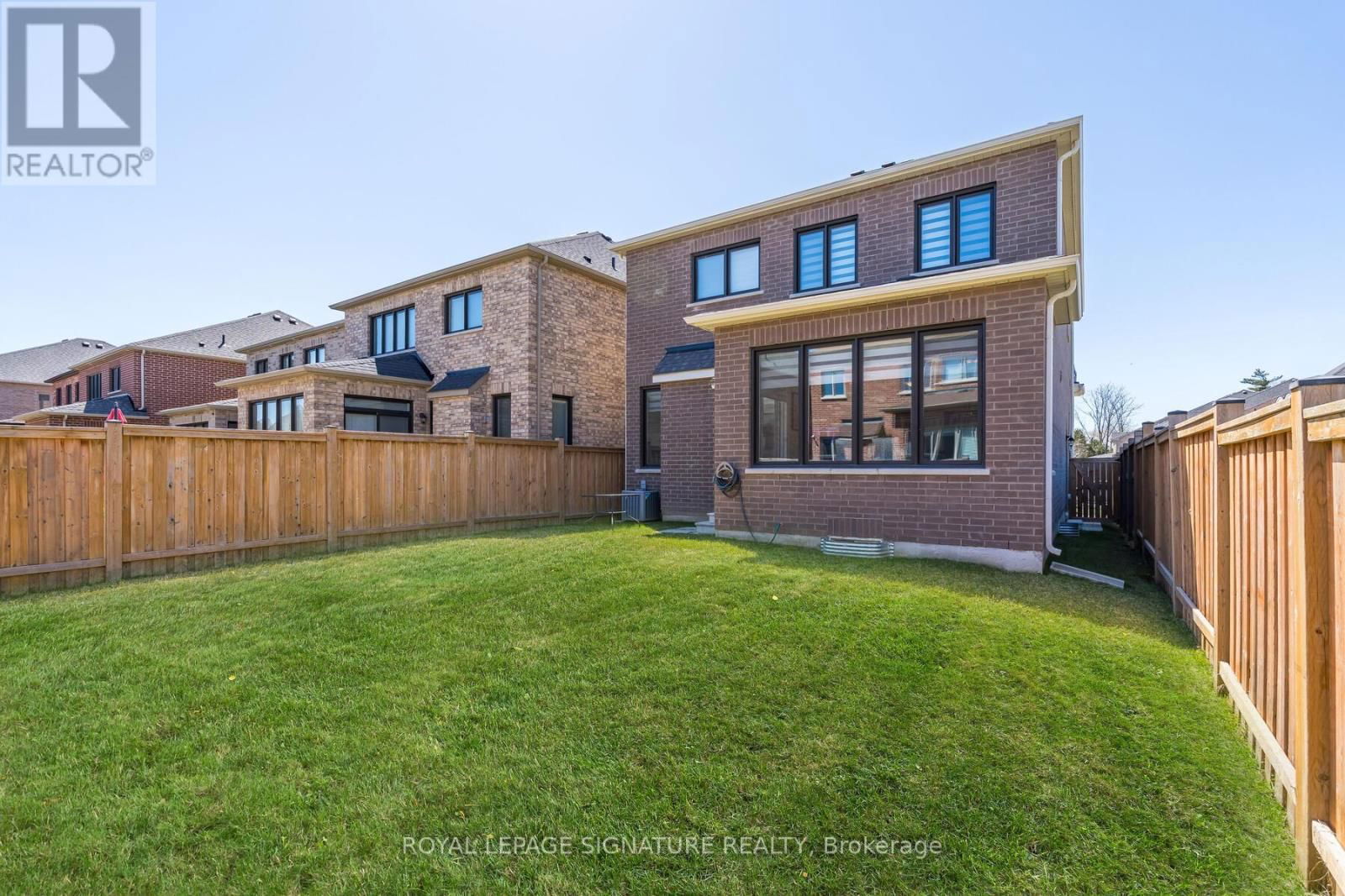 21 VINEYARD DRIVE Image 35