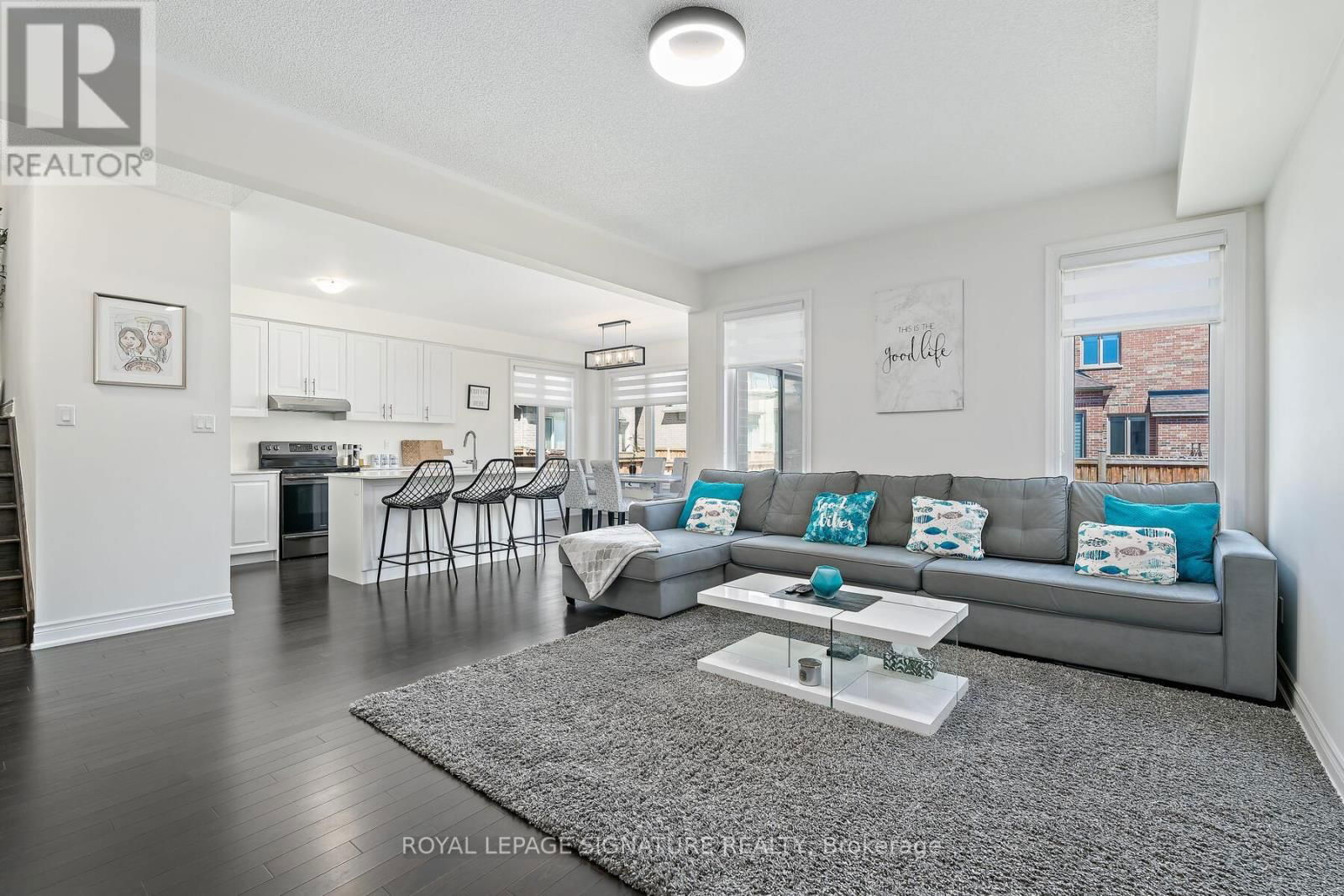 21 VINEYARD DRIVE Image 6