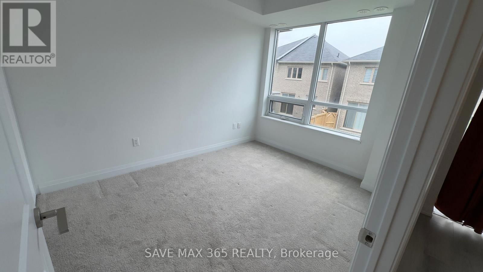 254 - 65 ATTMAR DRIVE Image 13