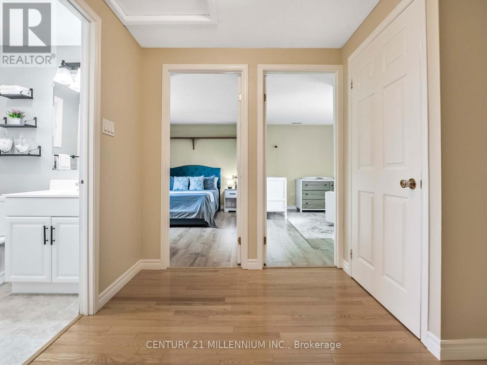 18 GREENHILLS SQUARE Image 17